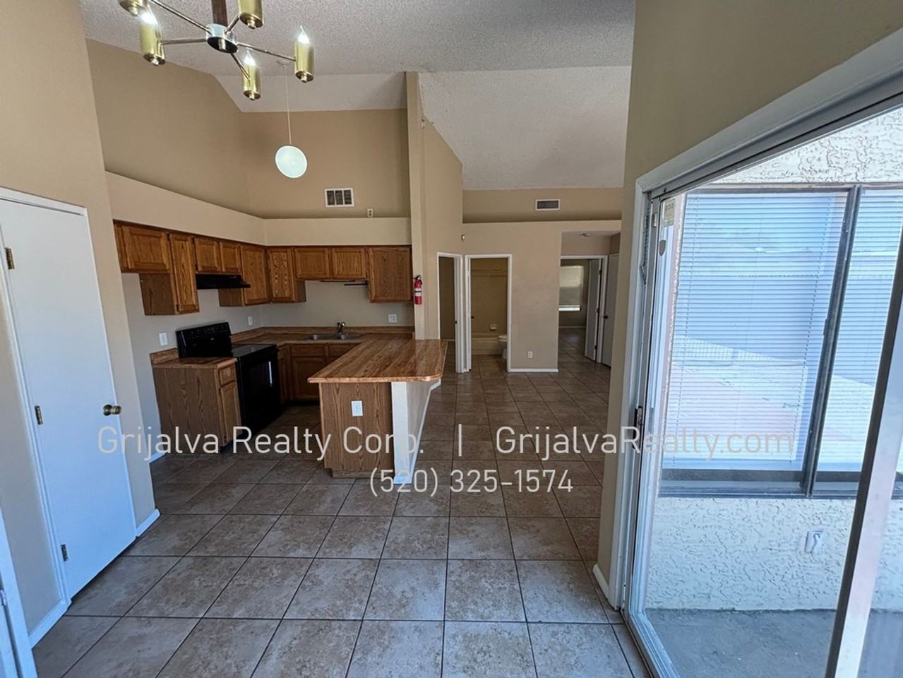 2906 W Avenida Obregon - Photo 6 of 16