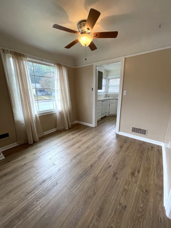 6915 N Greeley Ave - Photo 5 of 25