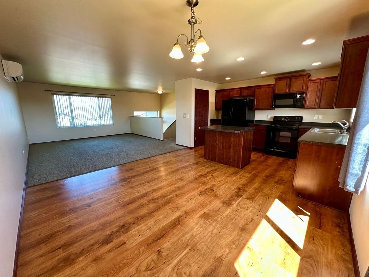 2706 N Susie Ct - Photo 7 of 37