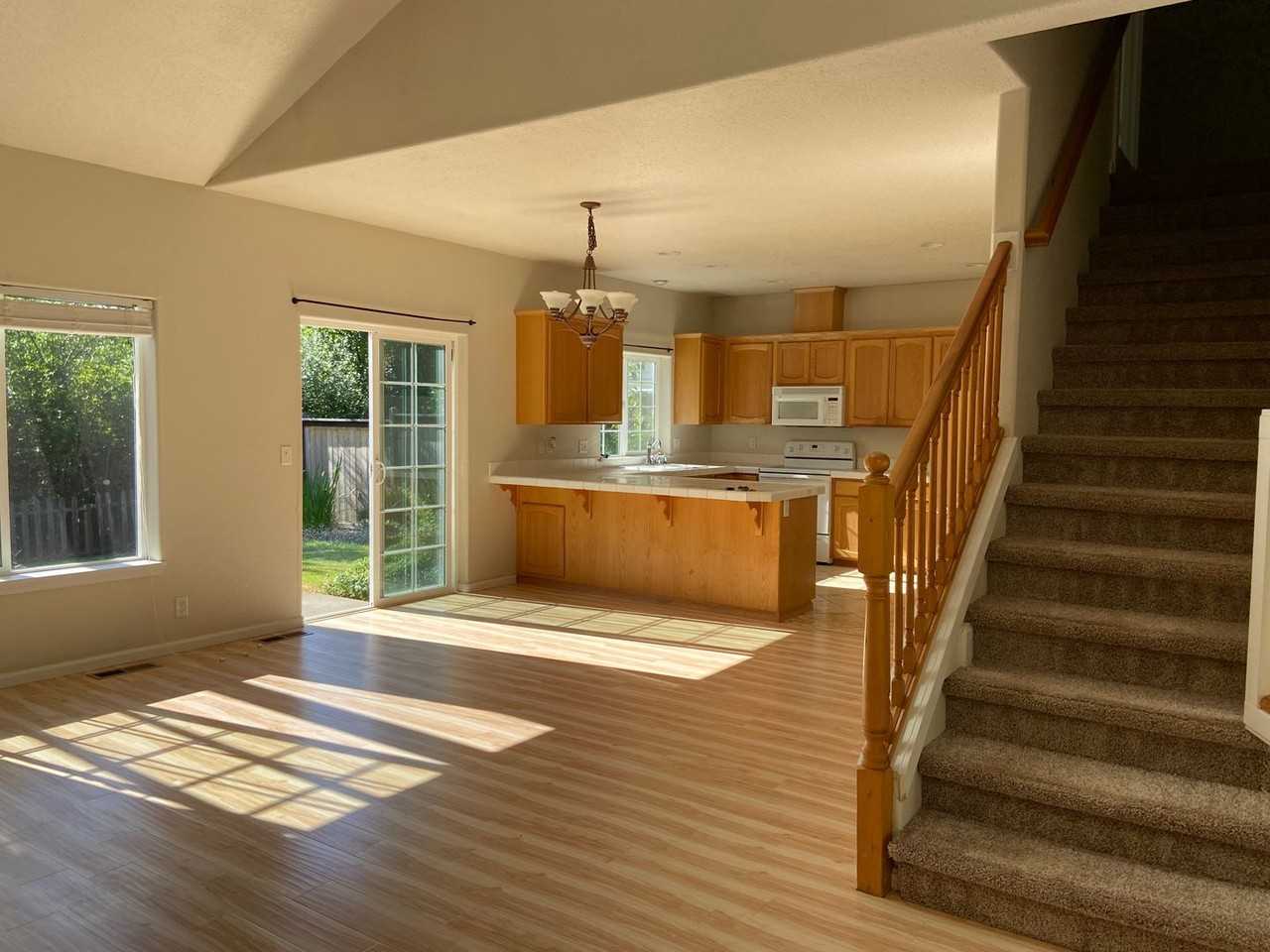 2272 33rd St - Photo 2 of 25