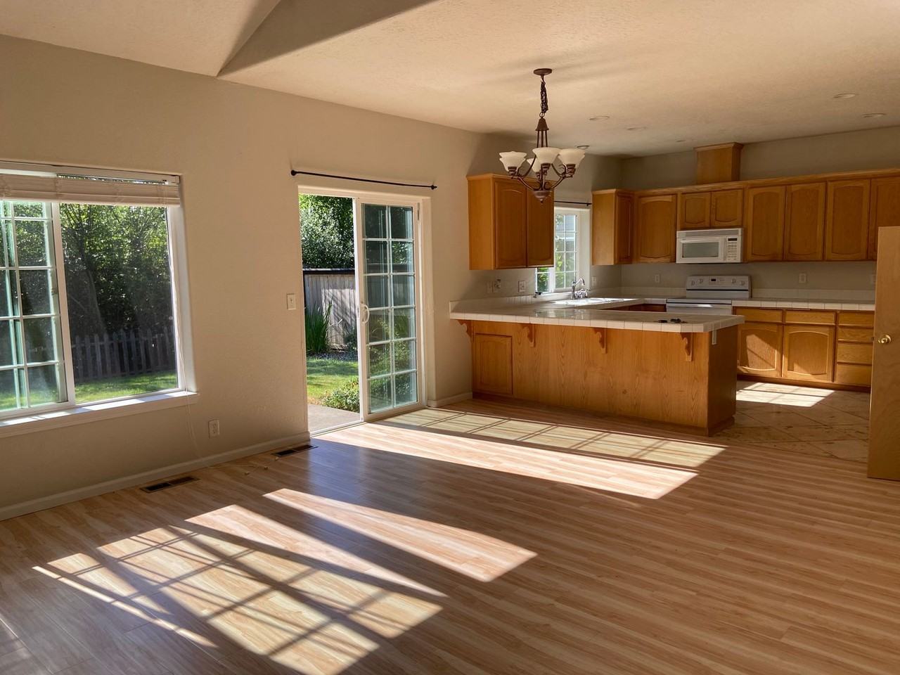 2272 33rd St - Photo 5 of 25