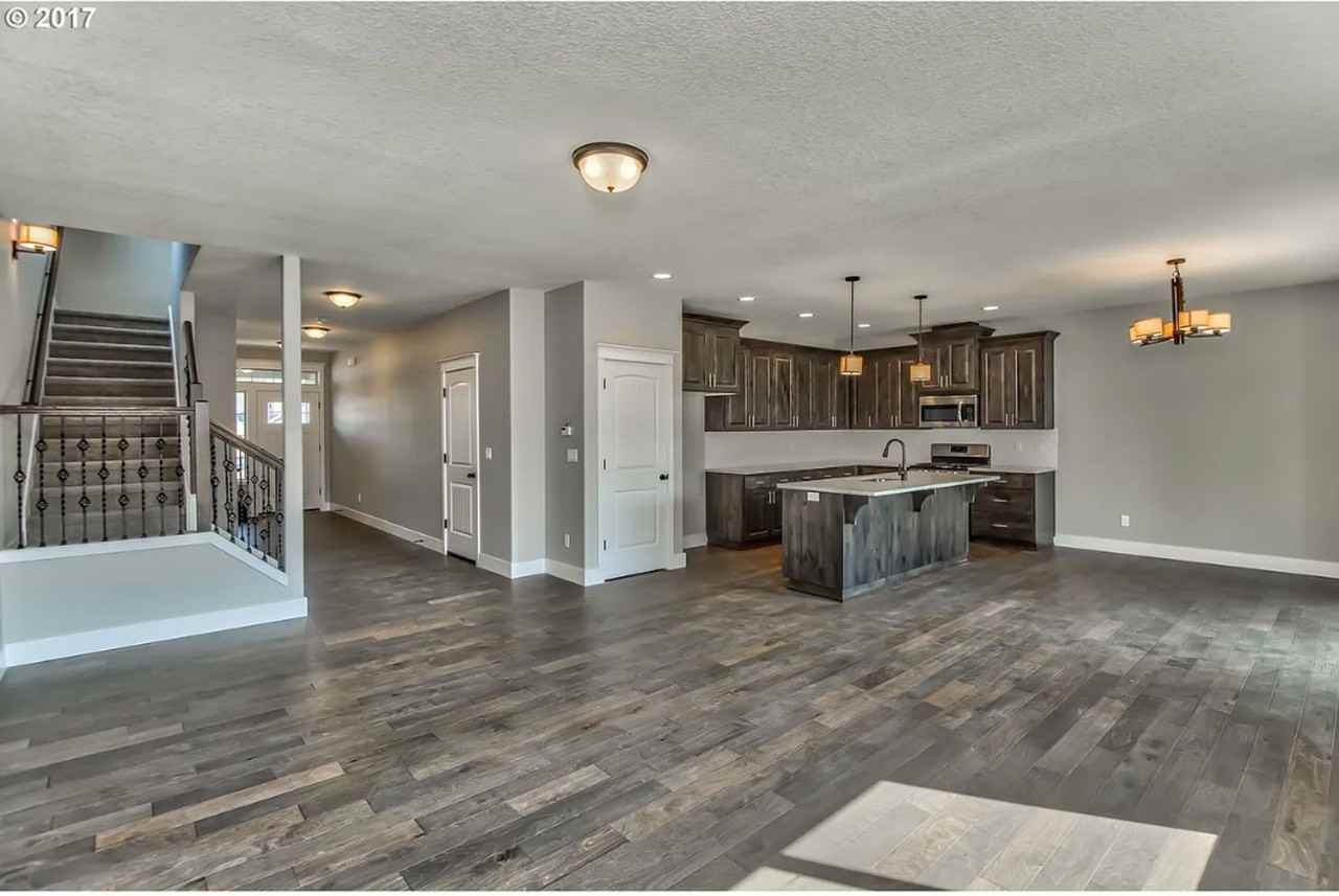 3879 N Morris St - Photo 5 of 23