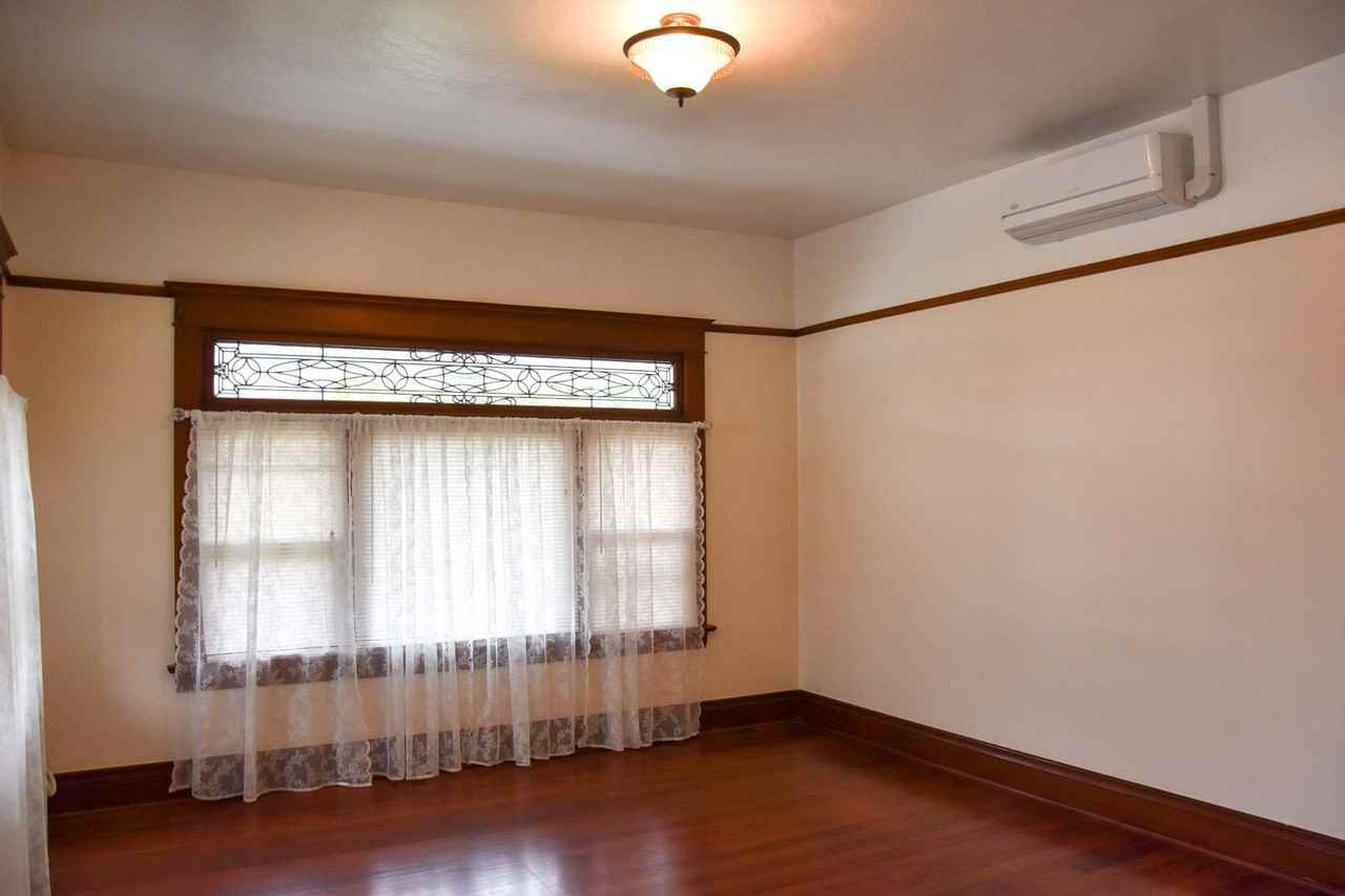 236 E Washington Ave - Photo 2 of 20