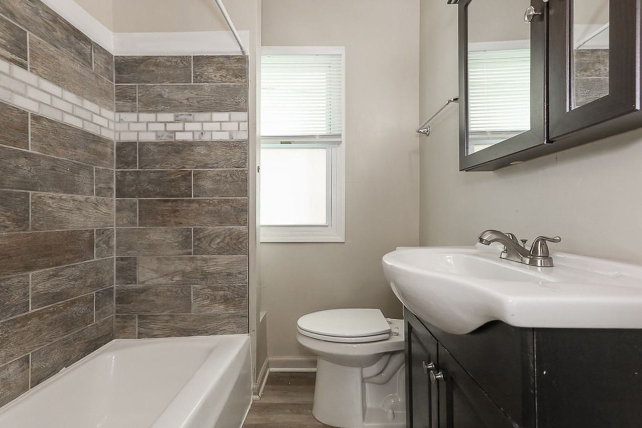 17204 Mapleboro Ave - Photo 4 of 30