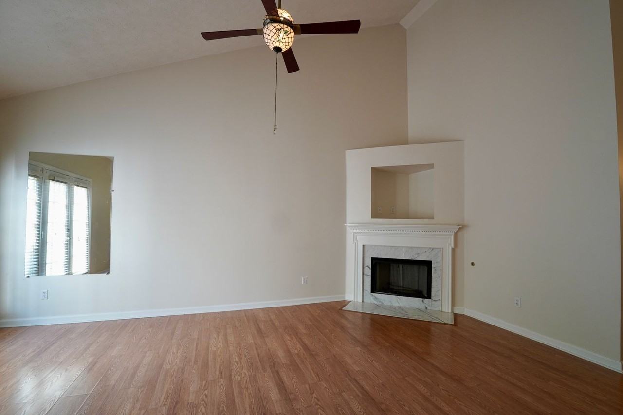 131 Lake Chateau Dr - Photo 7 of 30