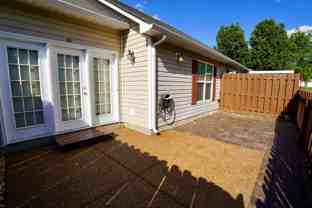131 Lake Chateau Dr - Photo 1 of 1