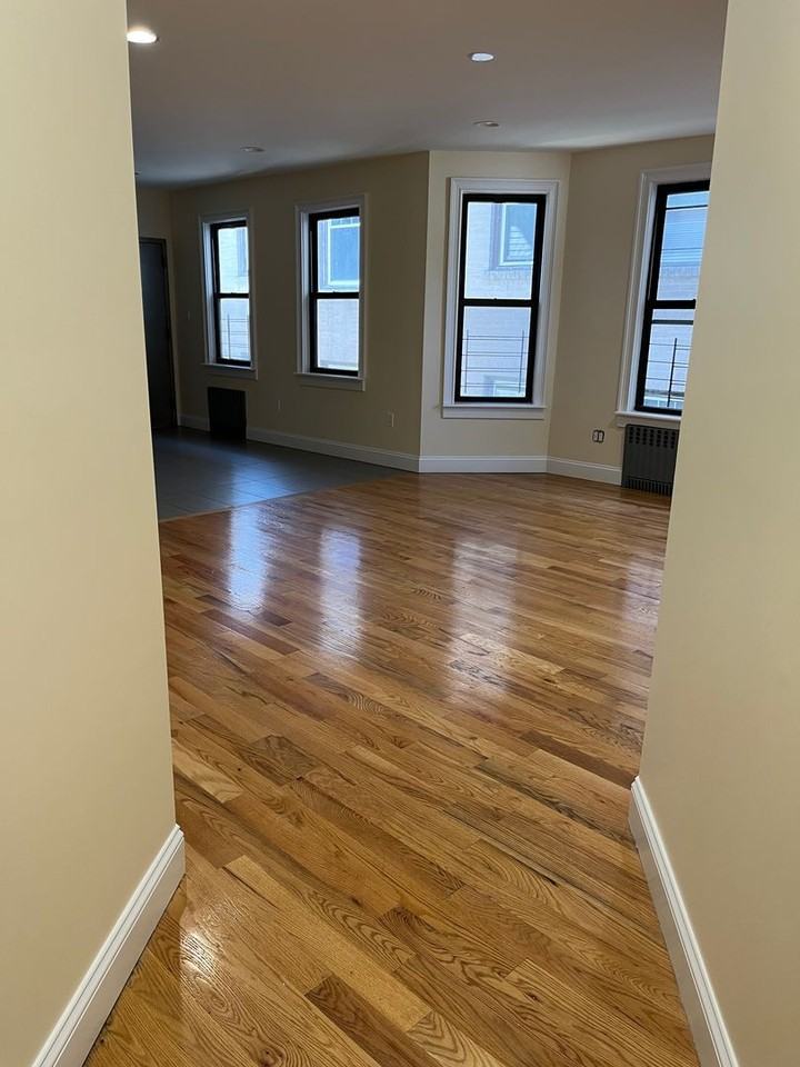 180 Willow St 2nd Fl - Photo 4 of 15