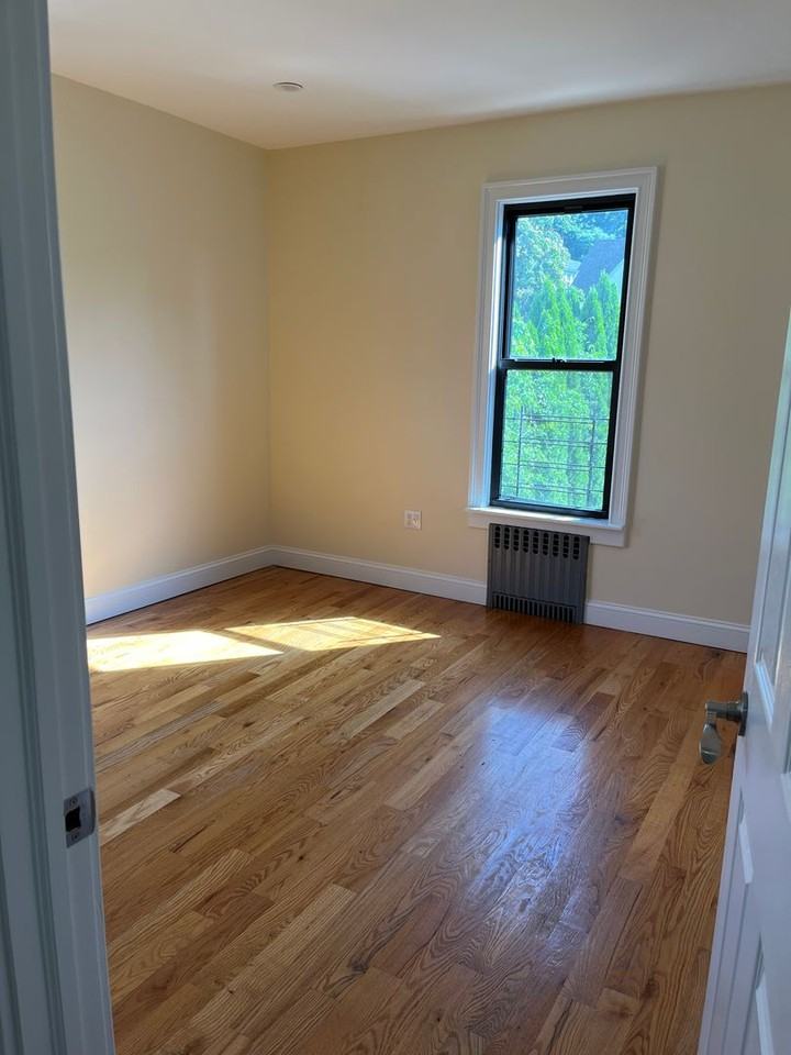 180 Willow St 2nd Fl - Photo 7 of 15