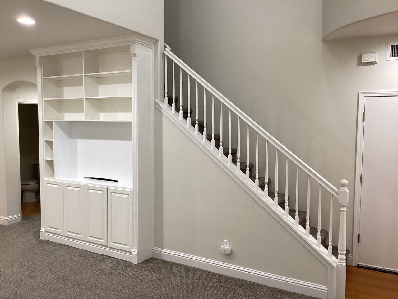 741 W Barcelona Ln - Photo 4 of 25