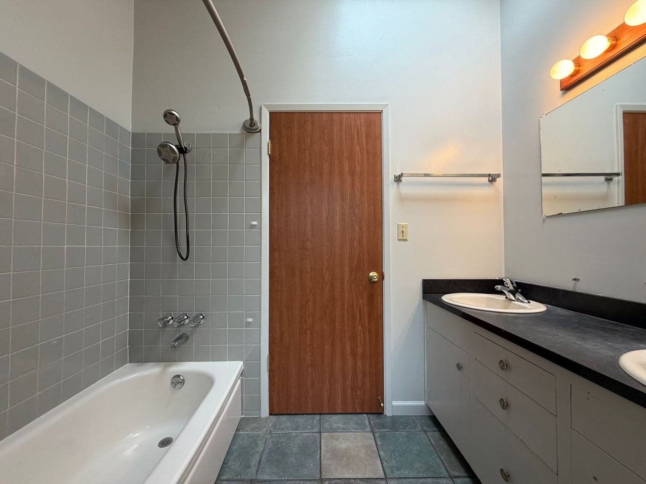 3125 P St - Photo 6 of 15