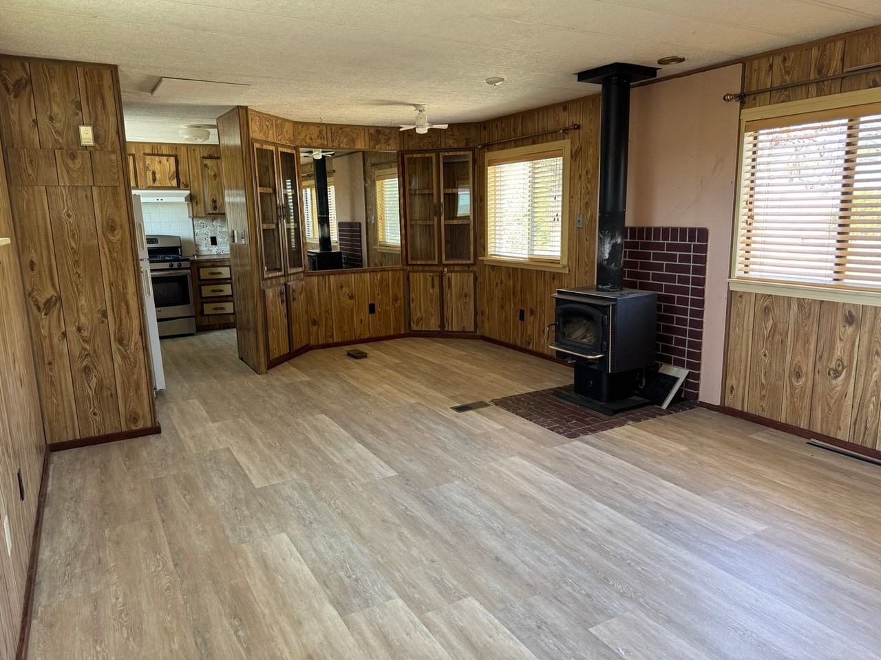 19 Danice Ln - Photo 3 of 17