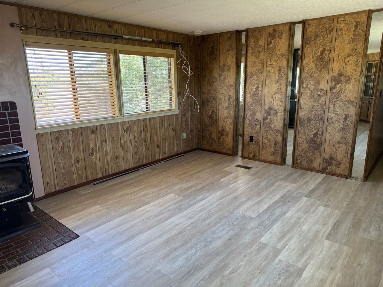 19 Danice Ln - Photo 5 of 17