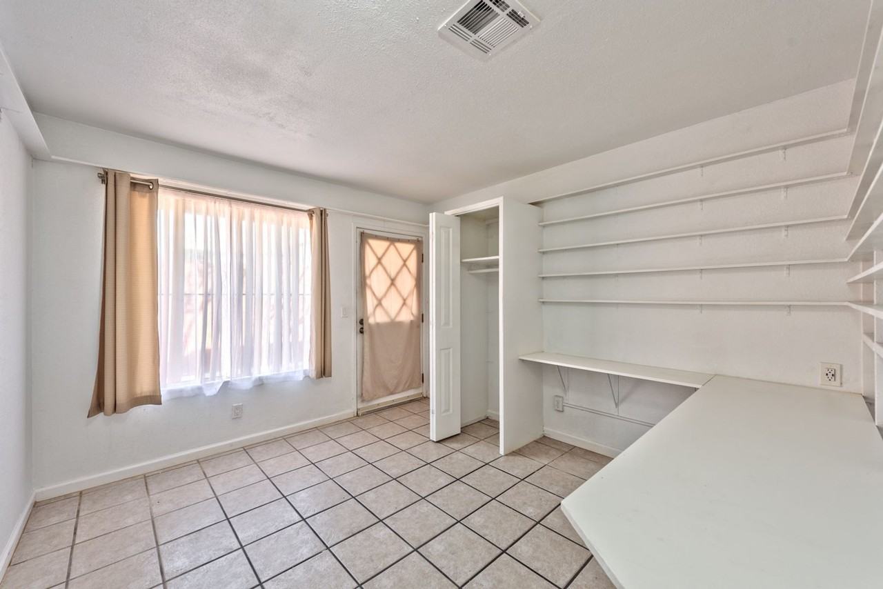 3912 Torsby Pl - Photo 7 of 14