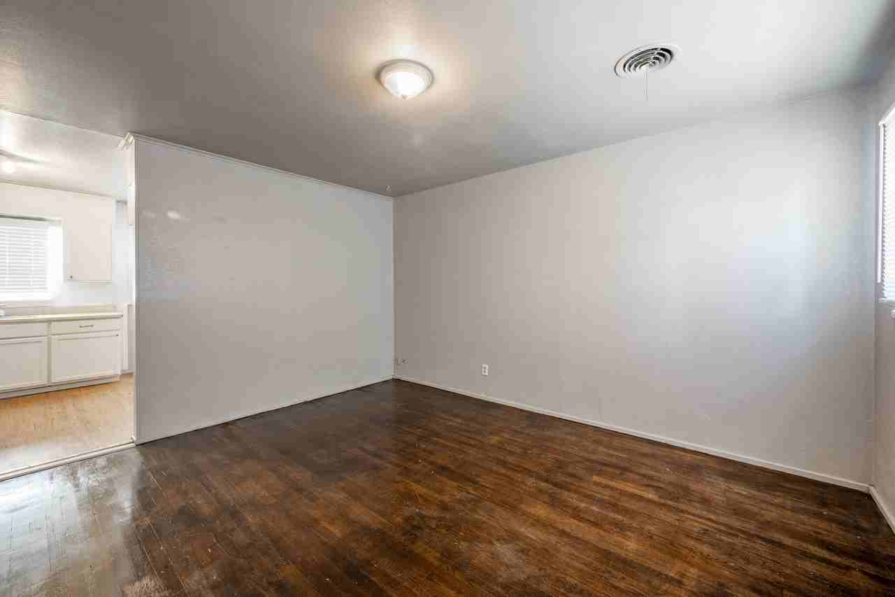 2411 N Vernon St - Photo 6 of 19