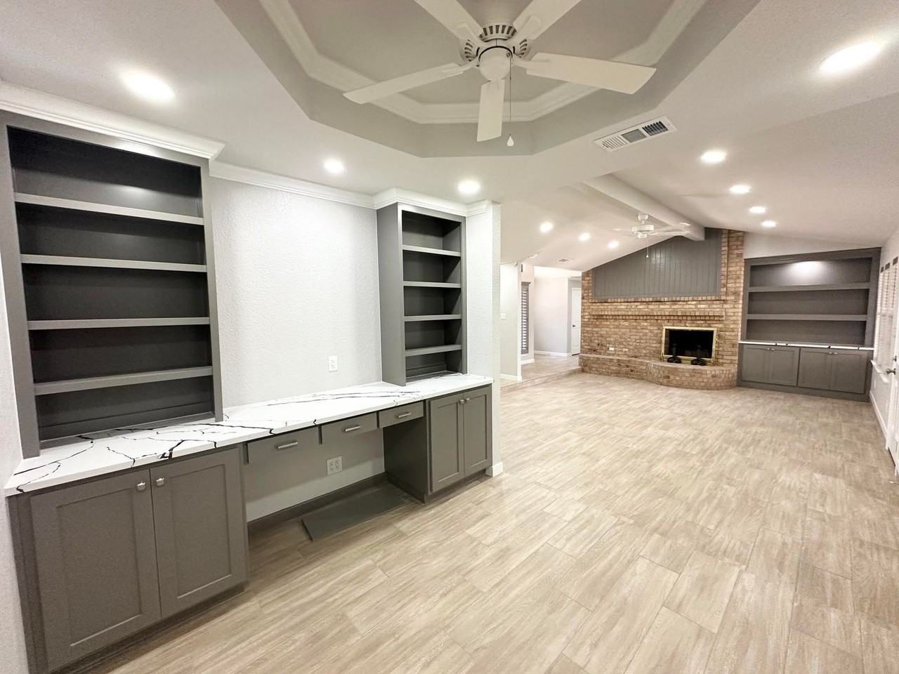 2302 Wydewood Dr - Photo 4 of 17