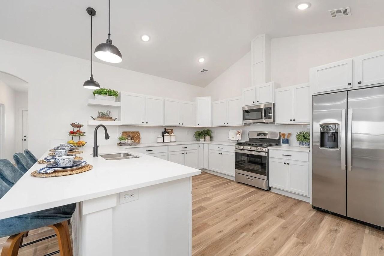 2263 S Spring Hill Ct - Photo 4 of 15