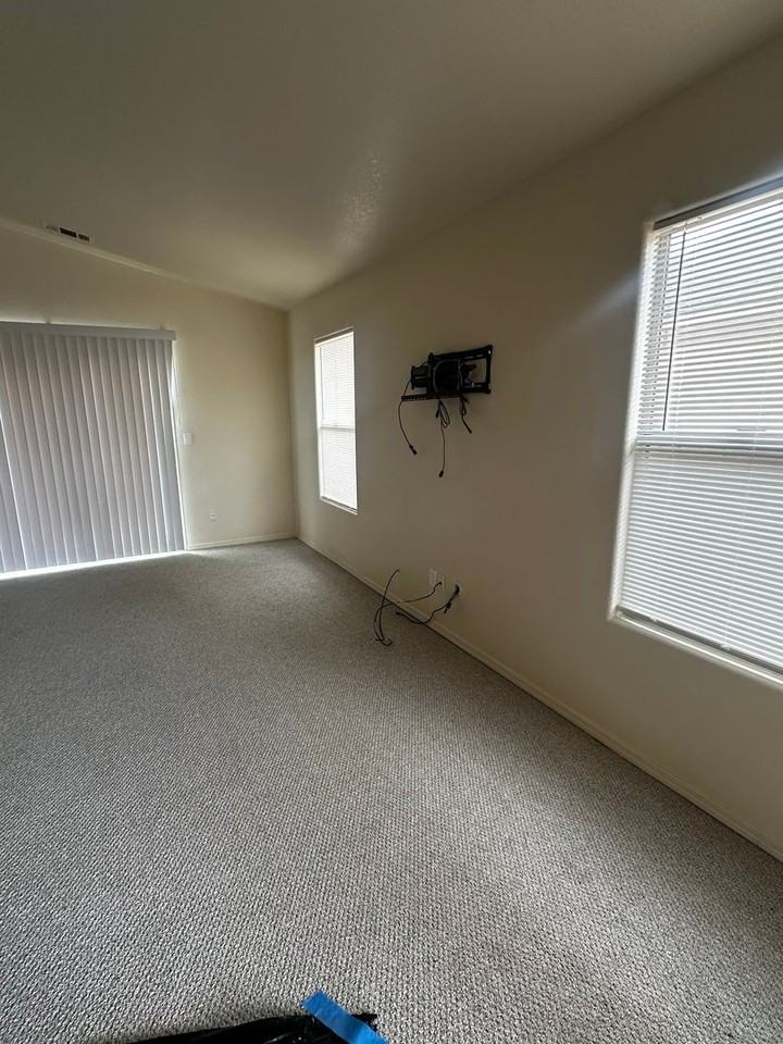 130 N 5th St - Photo 2 of 14
