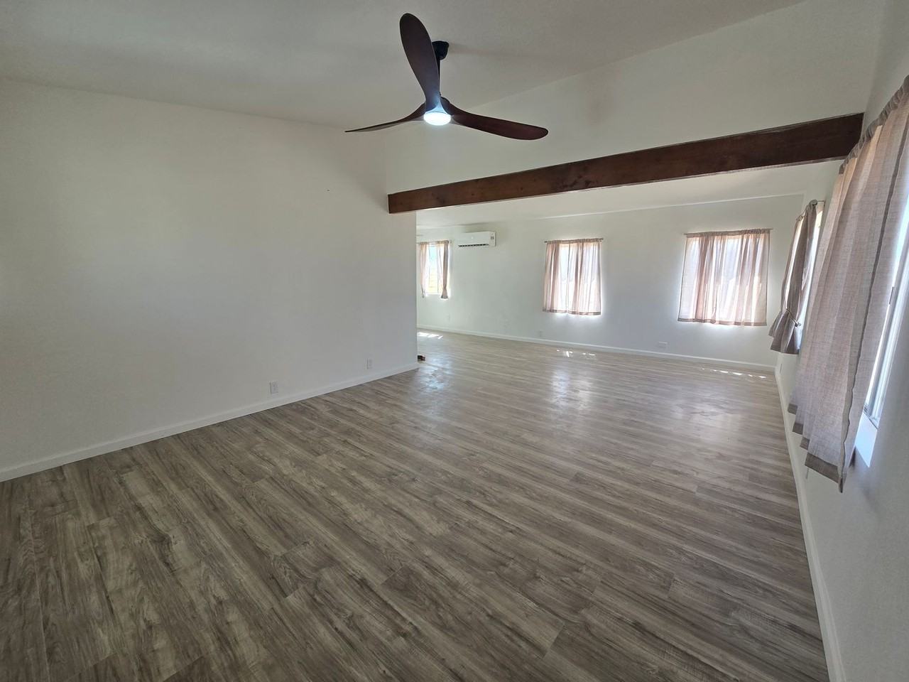 1176 Tahoe Ave - Photo 3 of 15