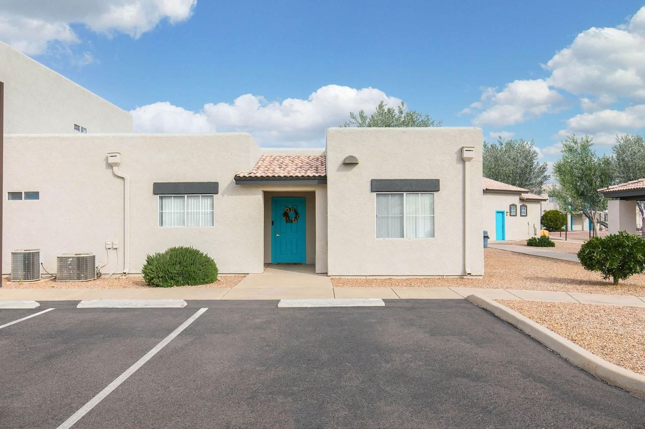 Willcox Townhomes - Photo 5 of 35