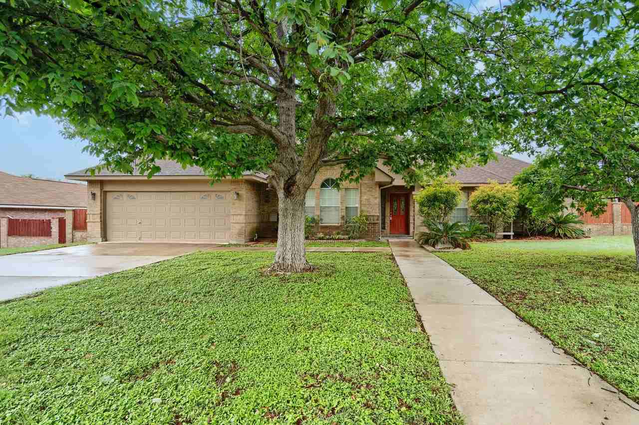 117 White Feather Trl - Photo 2 of 29