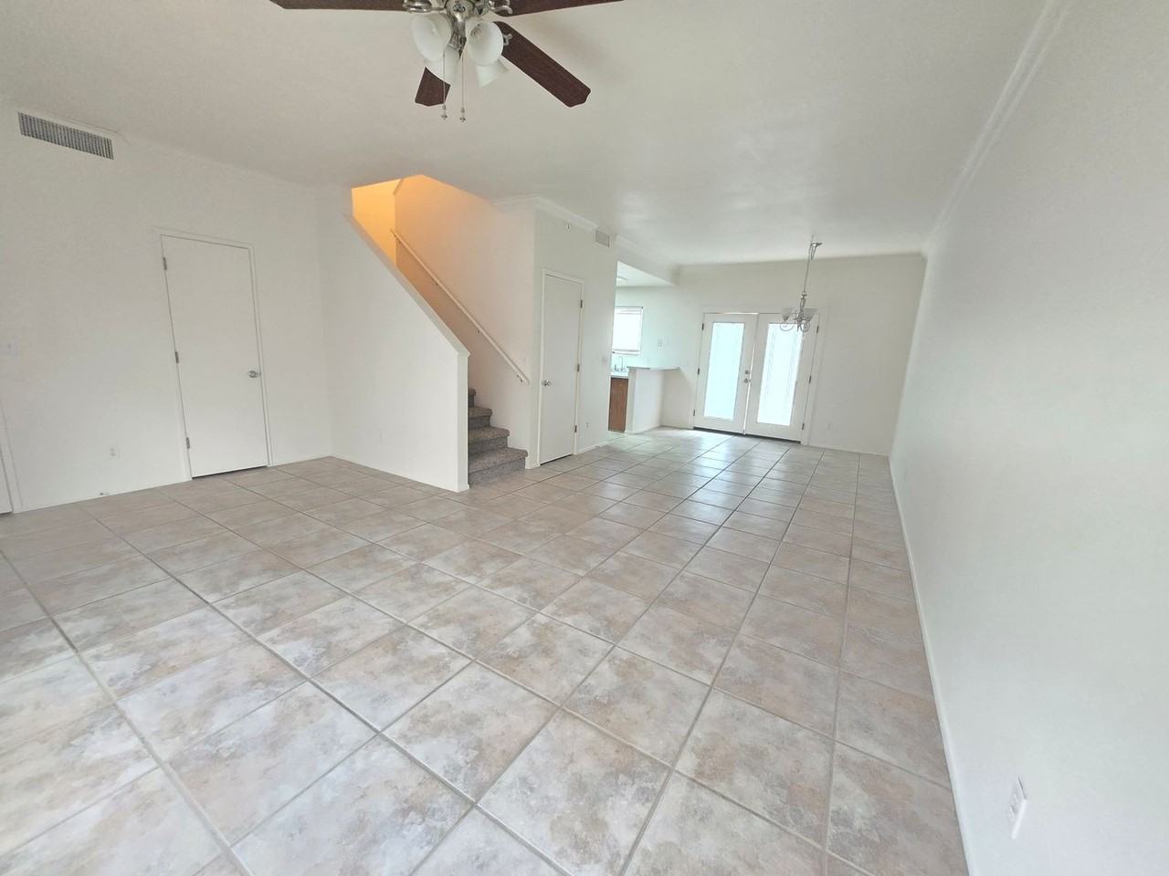 2955 N Oregon St - Photo 3 of 27