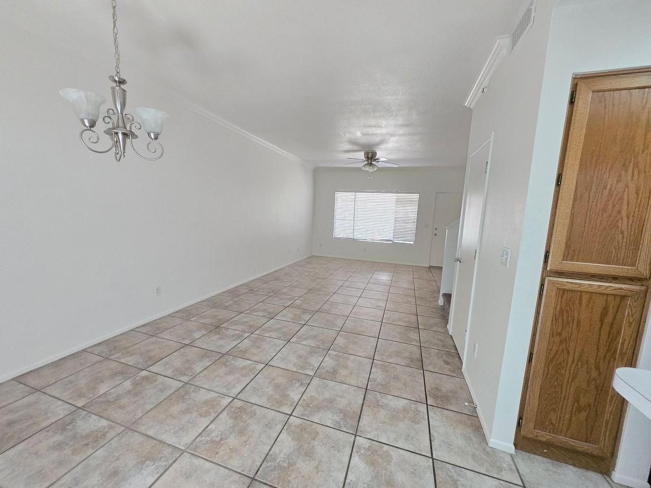 2955 N Oregon St - Photo 4 of 27