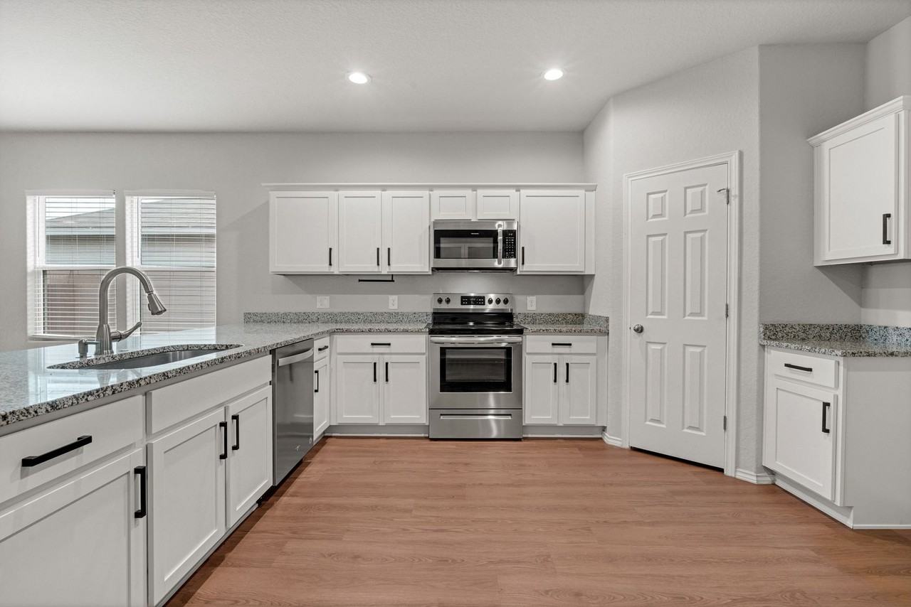 14606 Hackamore Way - Photo 2 of 18