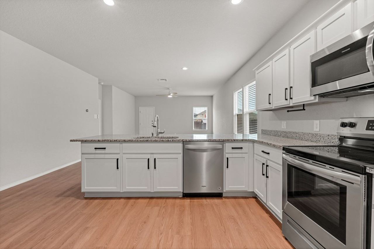 14606 Hackamore Way - Photo 3 of 18