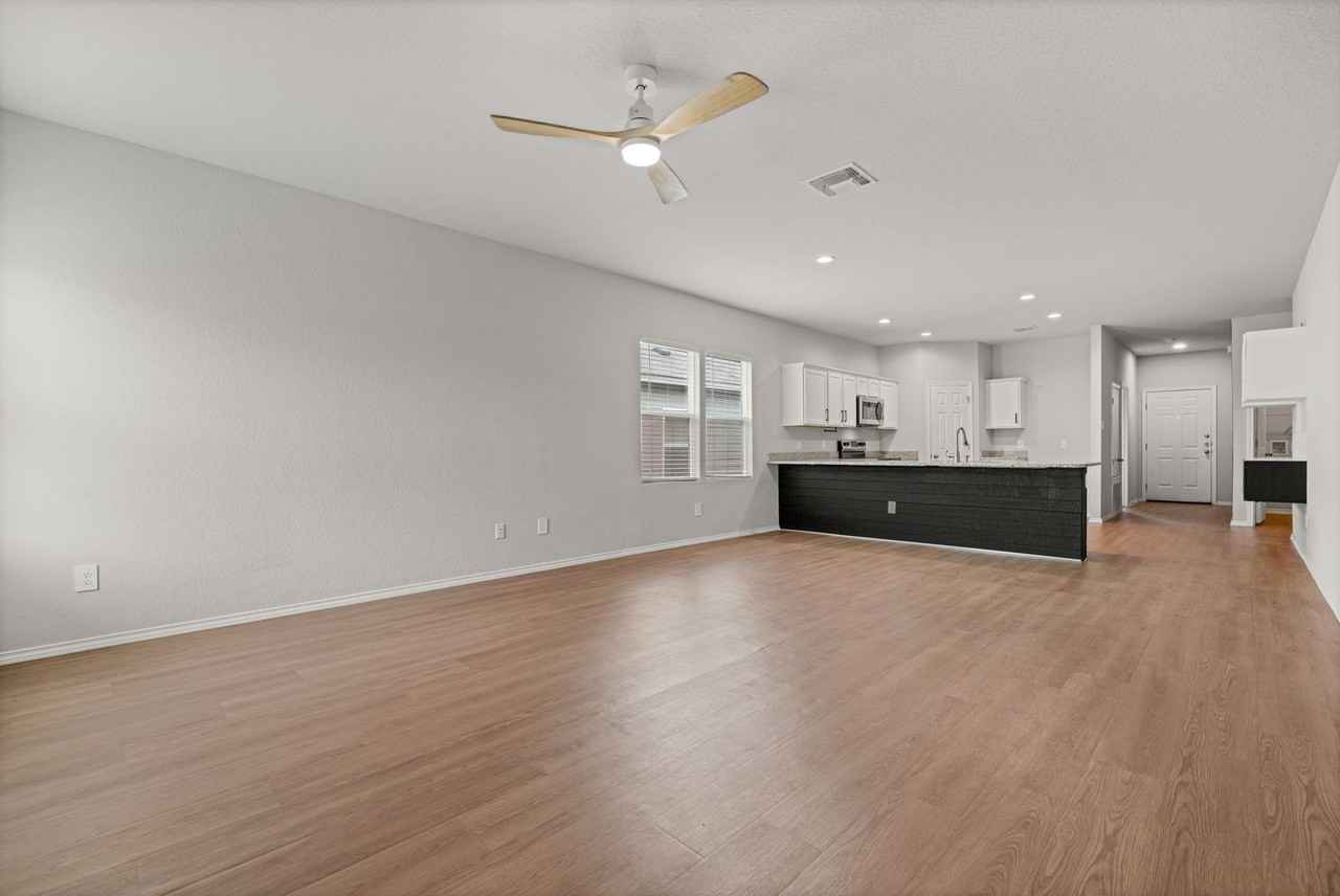 14606 Hackamore Way - Photo 4 of 18