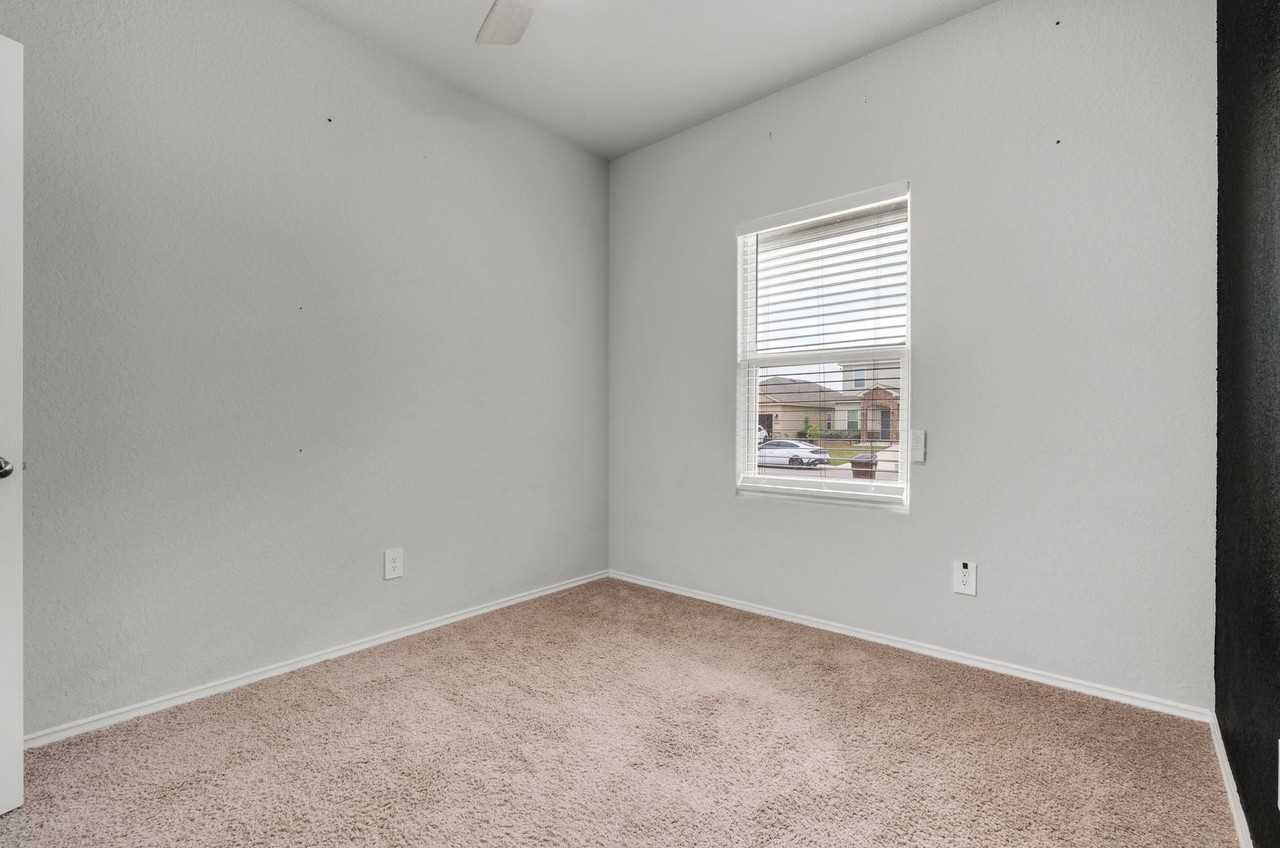 14606 Hackamore Way - Photo 7 of 18