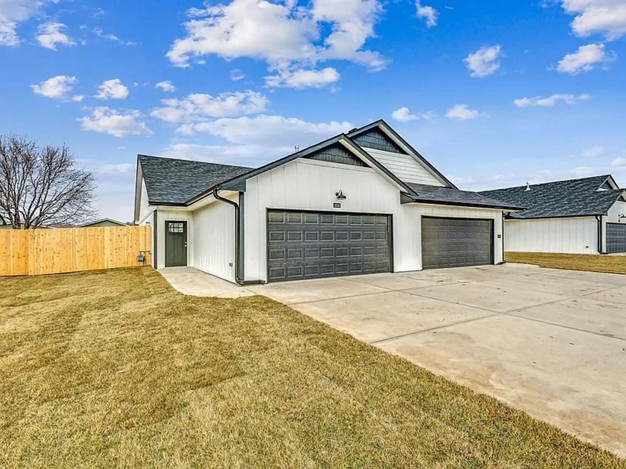 3520 W 45th St S - Photo 4 of 24