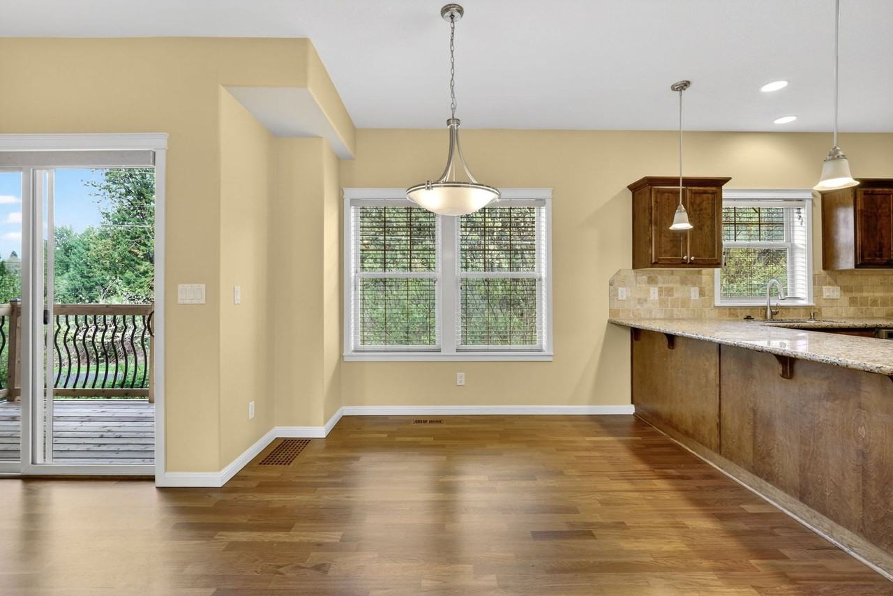 Eastman Parkway Townhouses - Photo 5 of 45