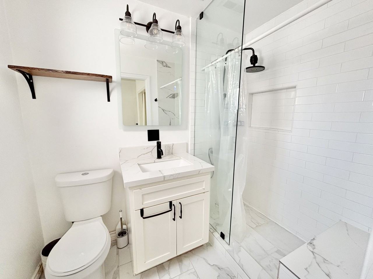 5542 Radford Ave - Photo 7 of 13