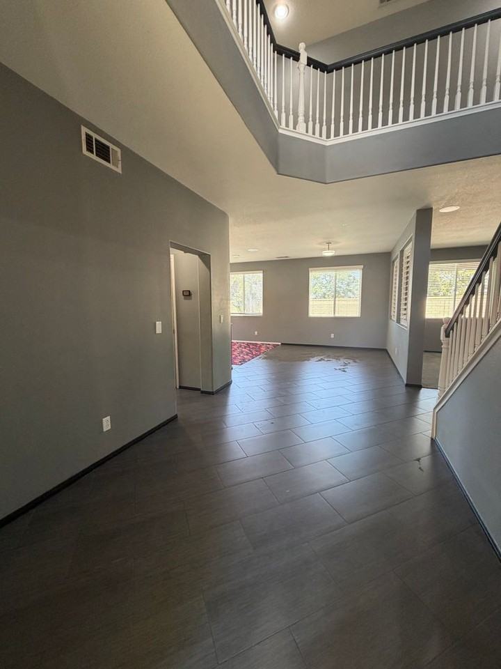 885 Alsace Dr - Photo 2 of 50