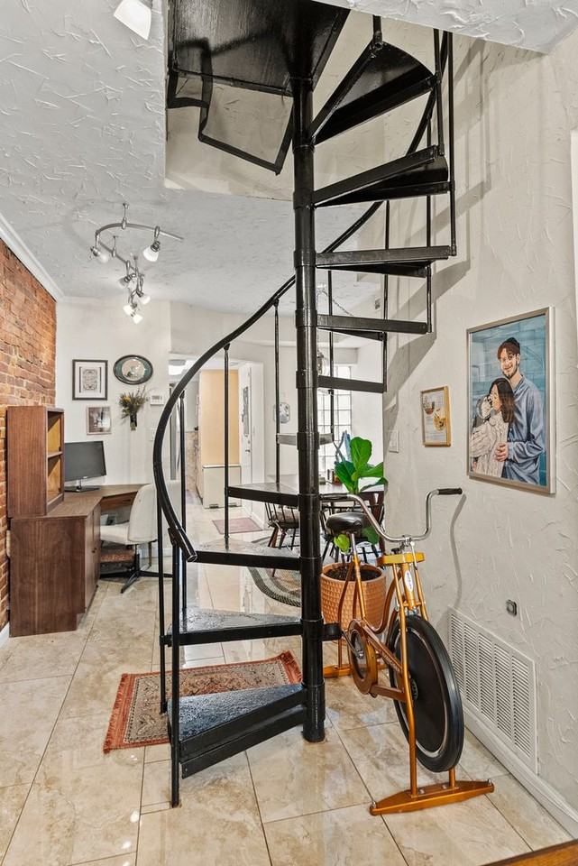 1537 Marion St Nw - Photo 5 of 30