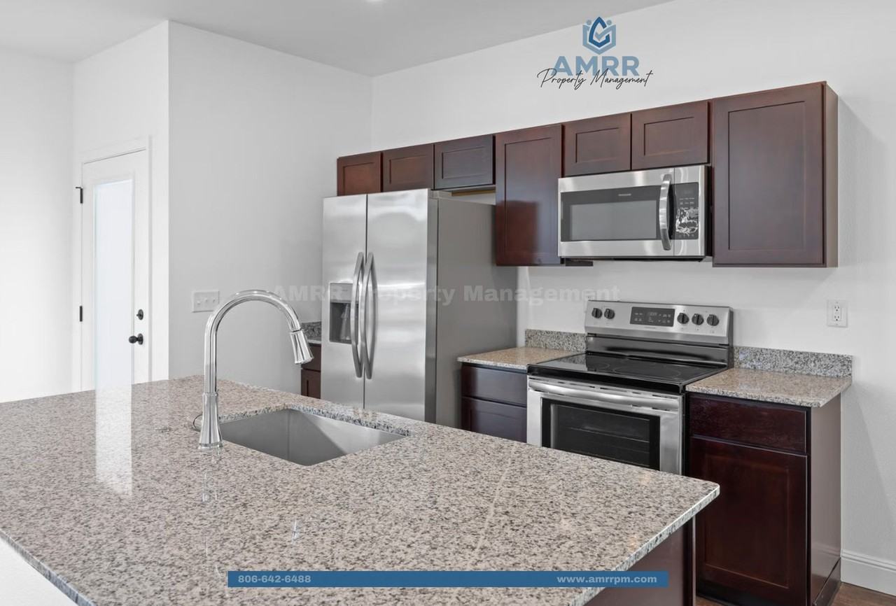 821 Arctic Ave - Photo 7 of 20