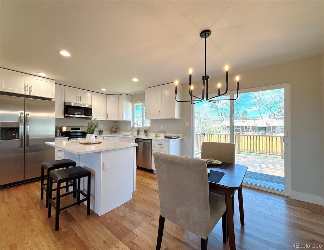 8427 Eaton St - Photo 3 of 24