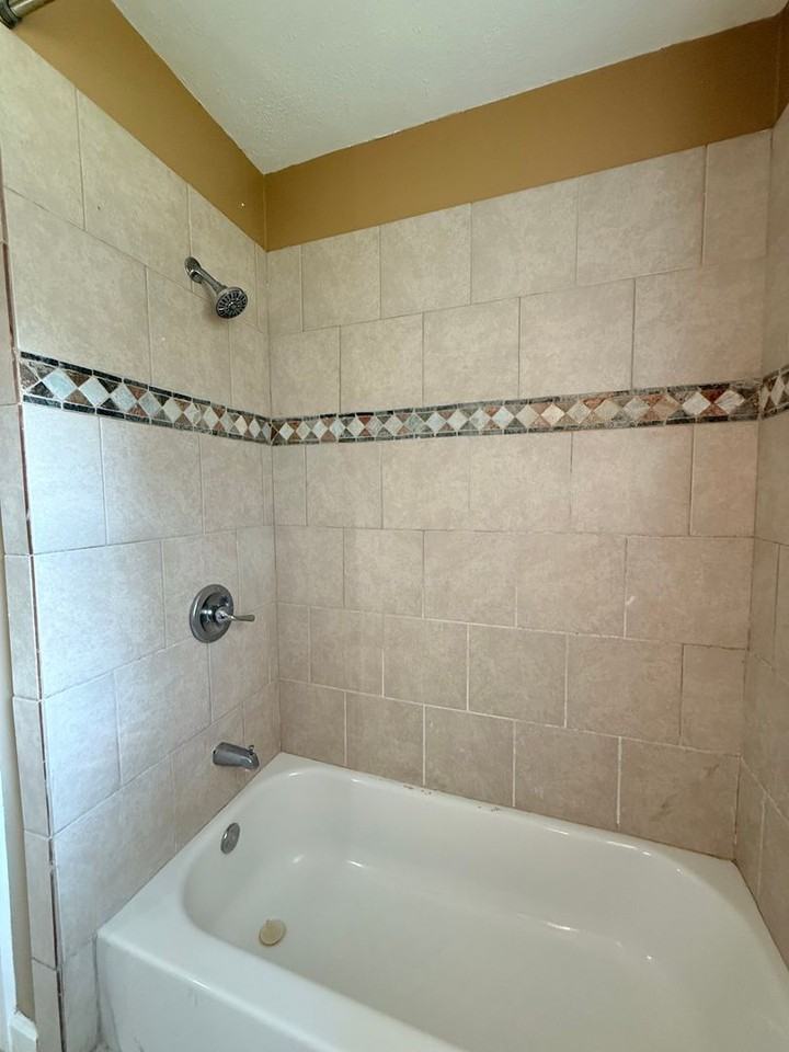 1434 E Audubon Rd - Photo 5 of 20