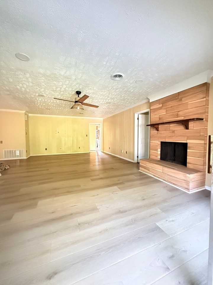 1434 E Audubon Rd - Photo 6 of 20