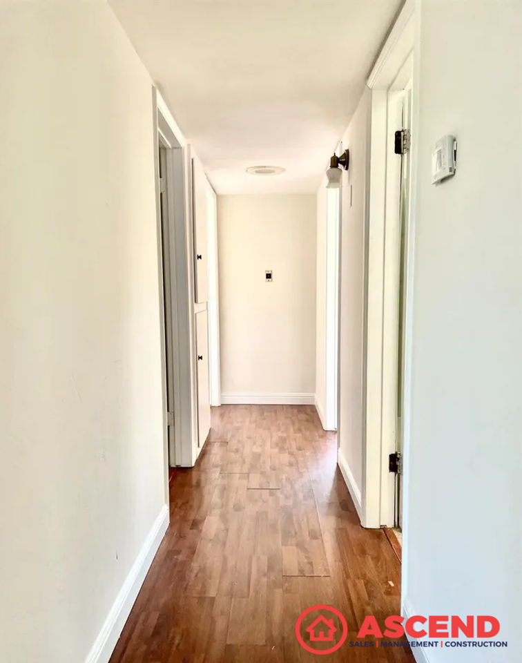 2213 Dayton Ave - Photo 4 of 8