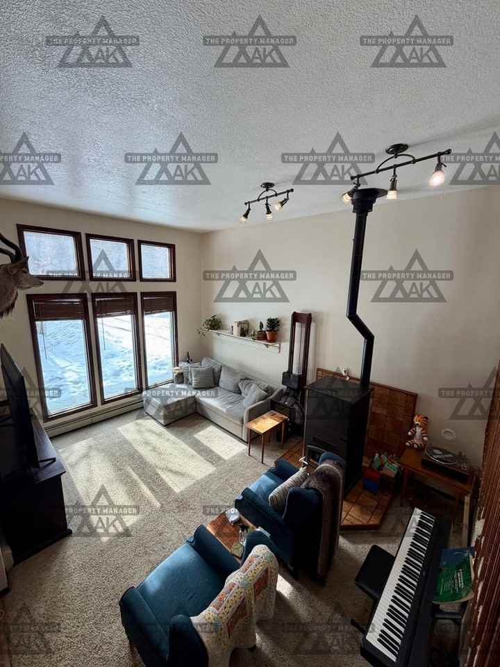 2580 Lisa Ann Dr - Photo 2 of 34