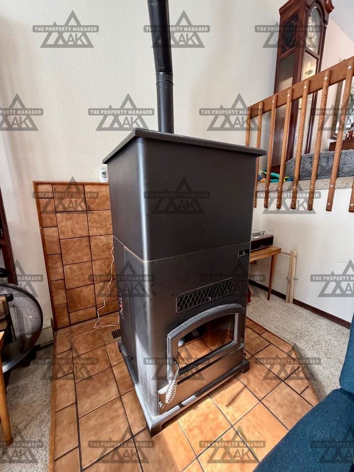 2580 Lisa Ann Dr - Photo 5 of 34