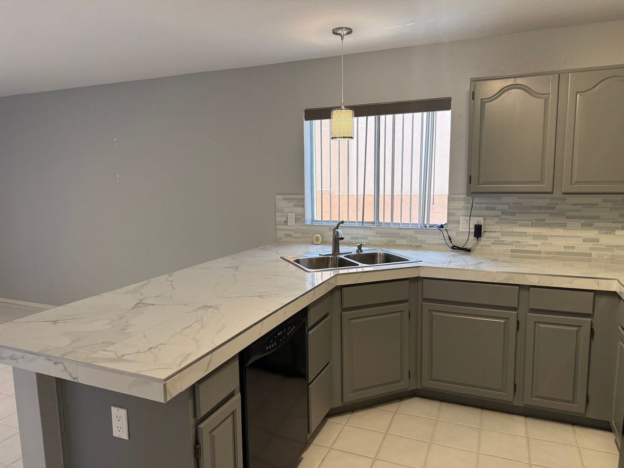 3579 W Sky Ridge Loop - Photo 4 of 25