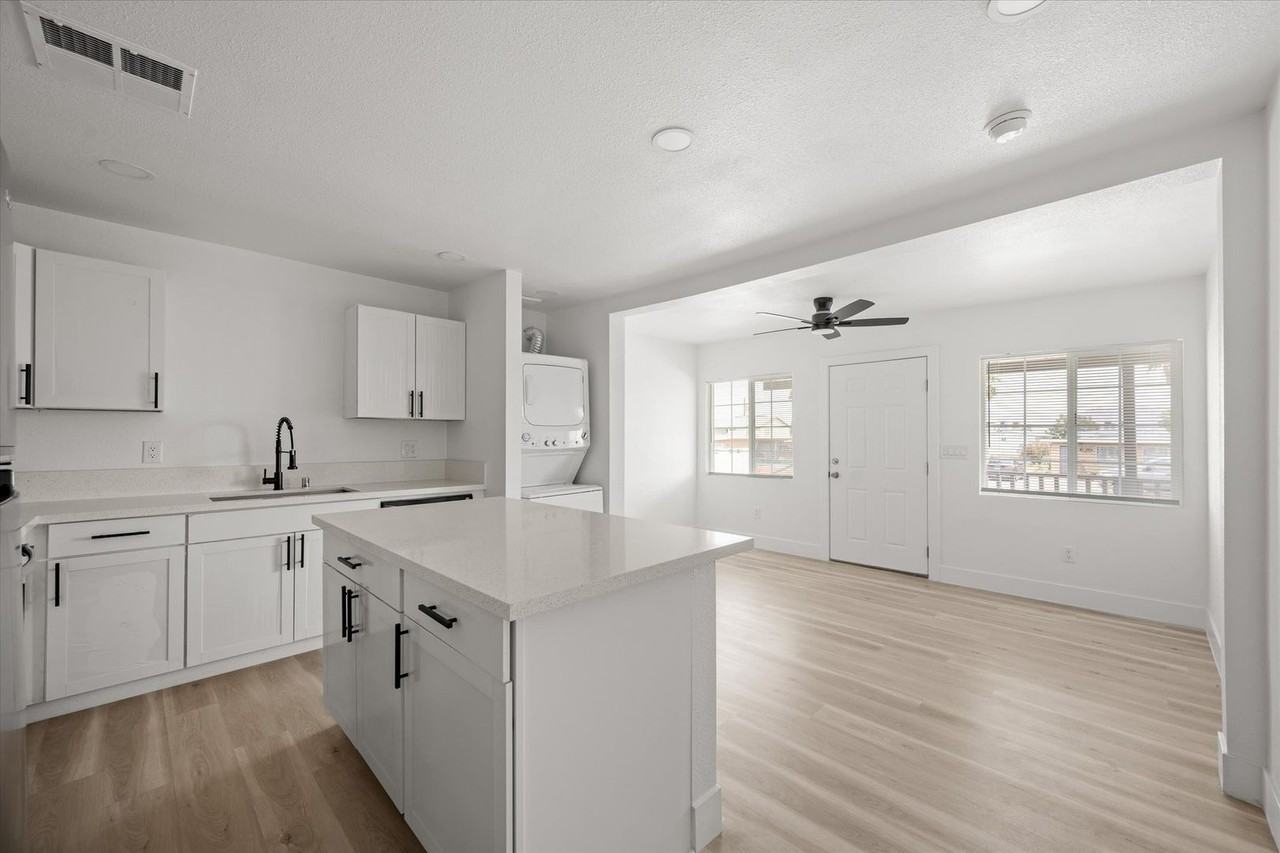 (TG)Tenth St 623 - Photo 4 of 19