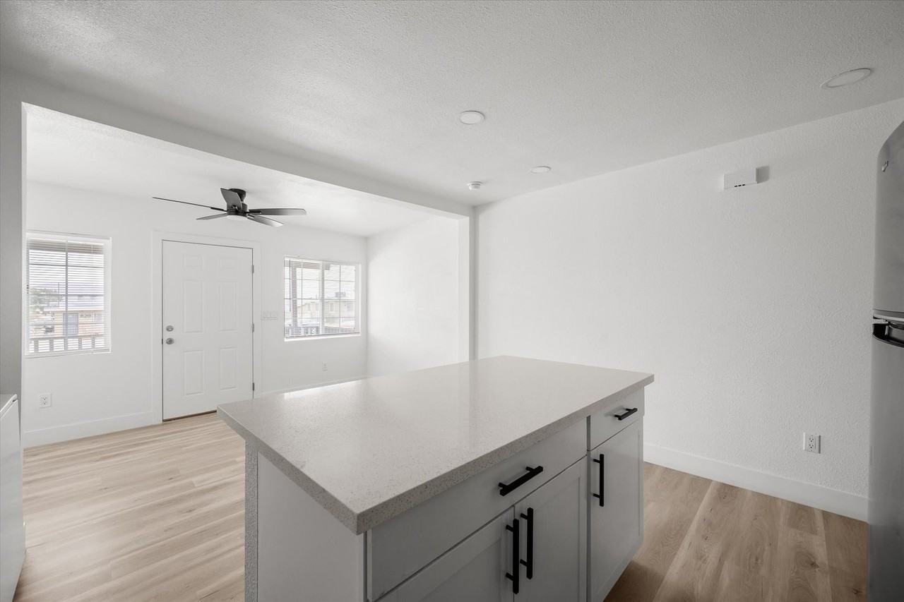 (TG)Tenth St 623 - Photo 5 of 19