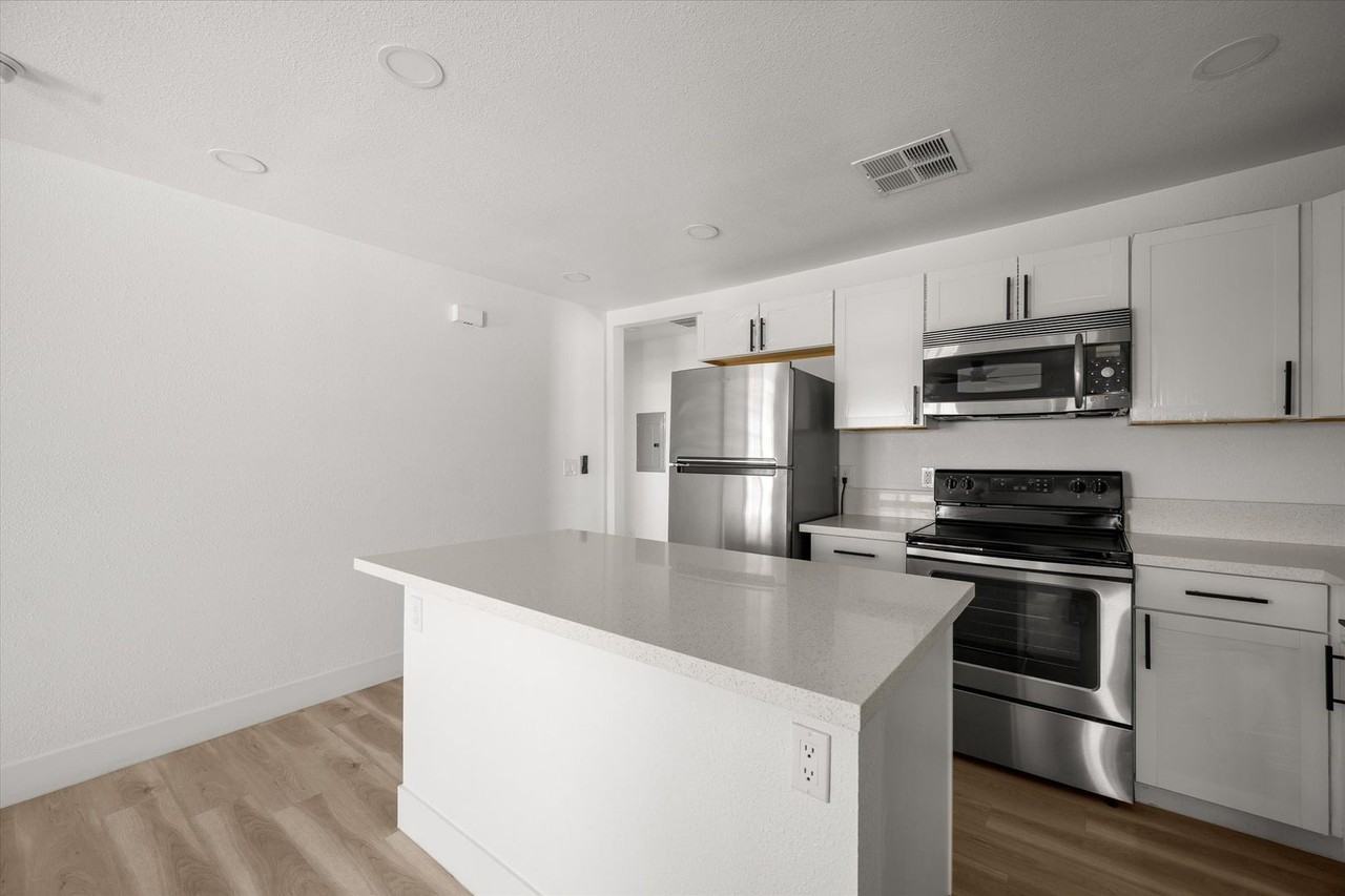 (TG)Tenth St 623 - Photo 6 of 19