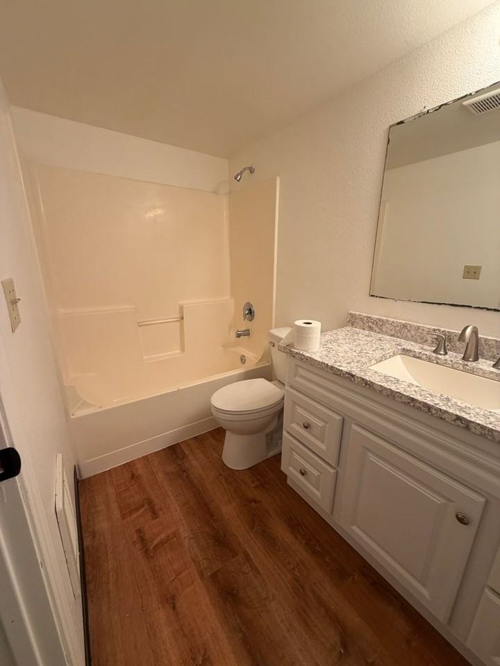 119 1/2 Se 9th St - Photo 6 of 10