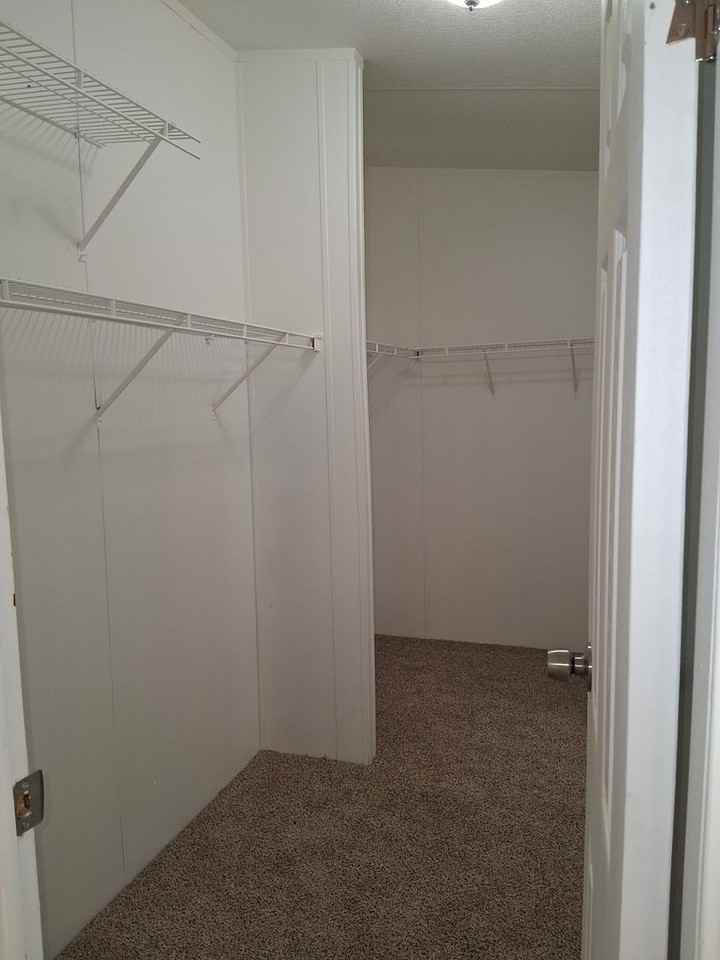 910 Sands Rd - Photo 6 of 21