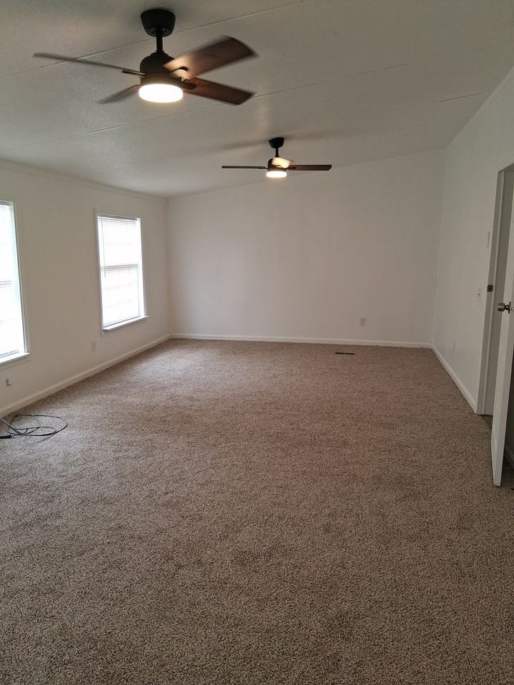 910 Sands Rd - Photo 7 of 21