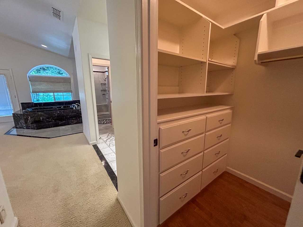 2038 Huntington Dr - Photo 6 of 20